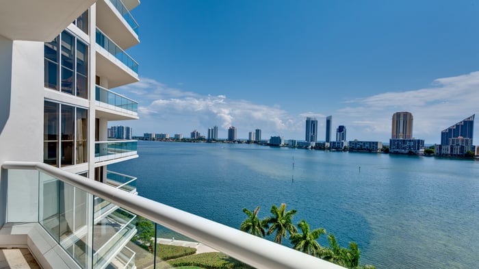 How philanthropic couples should pressure-test South of Fifth before buying a luxury residence