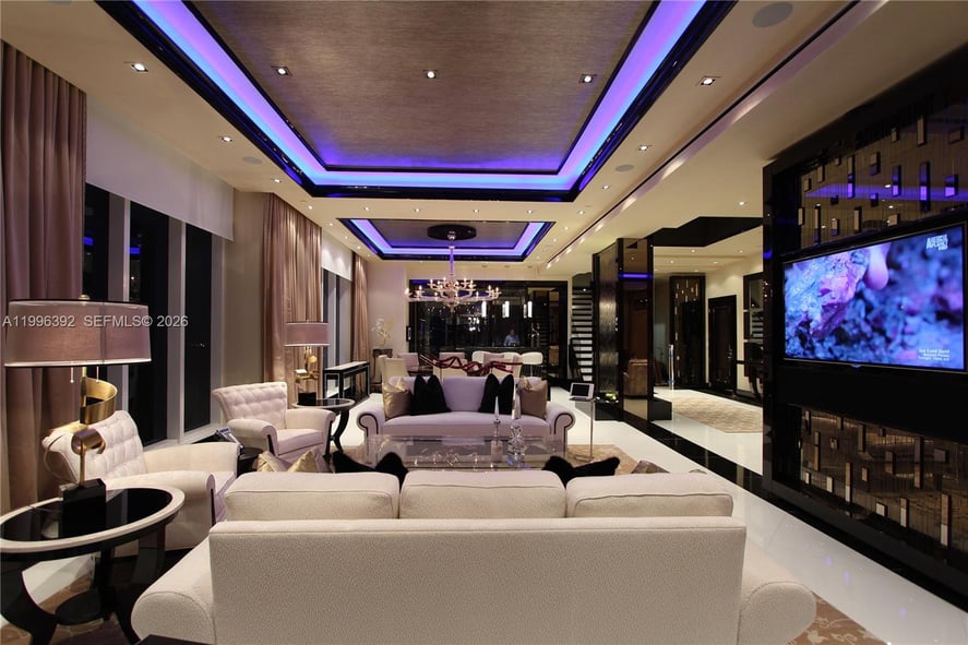 ASIA CONDO — 900 BRICKELL KEY BLVD #PH3403