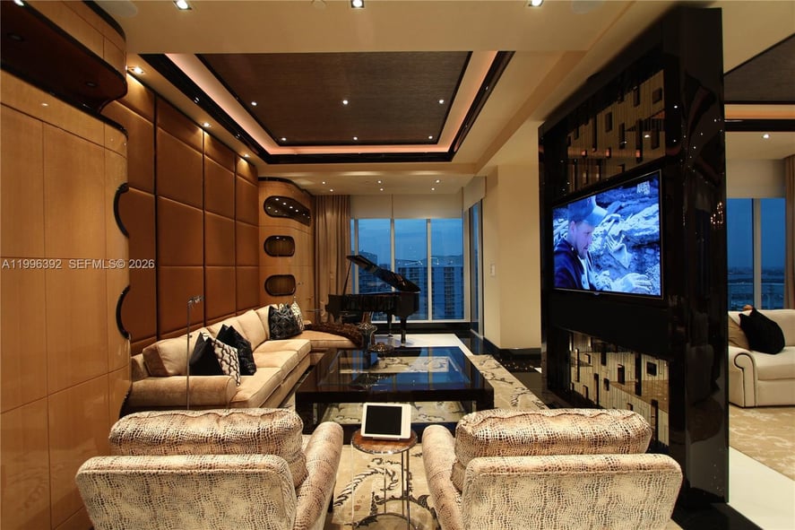 ASIA CONDO — 900 BRICKELL KEY BLVD #PH3403