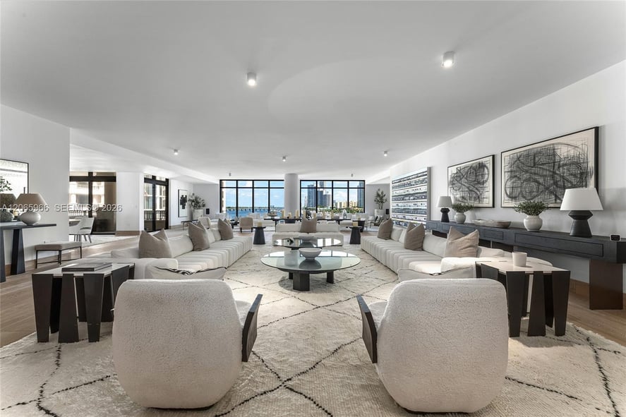 PALAZZO DEL SOL/DELLA LUN — 7061 FISHER ISLAND DR #7061