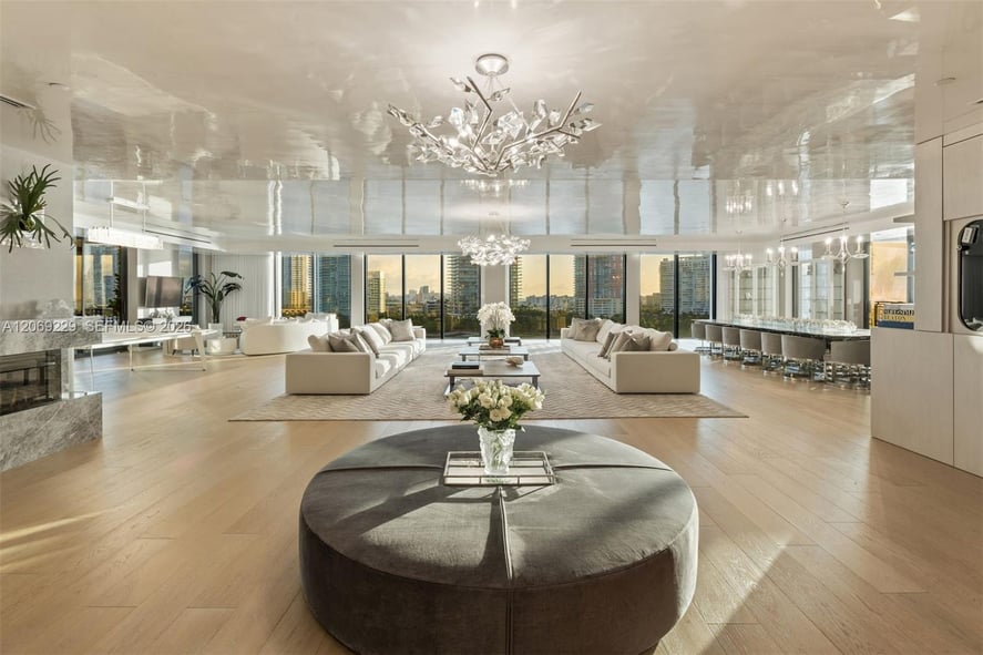 PALAZZO DEL SOL/DELLA LUN — 6893 FISHER ISLAND DR 6893 LPHCENTER #6893
