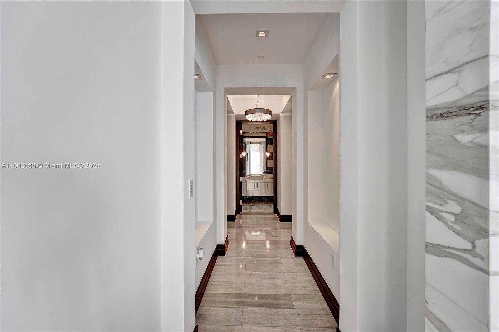 17749 COLLINS AVE #1402