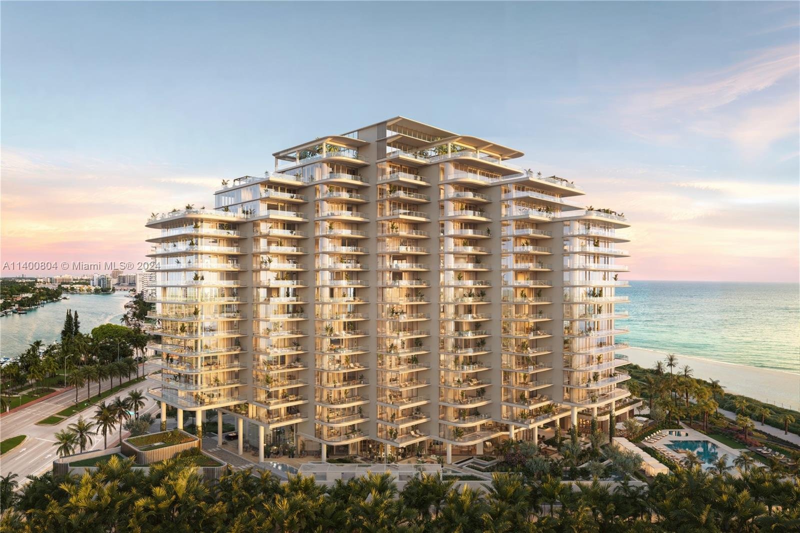 5333 COLLINS AVE #906