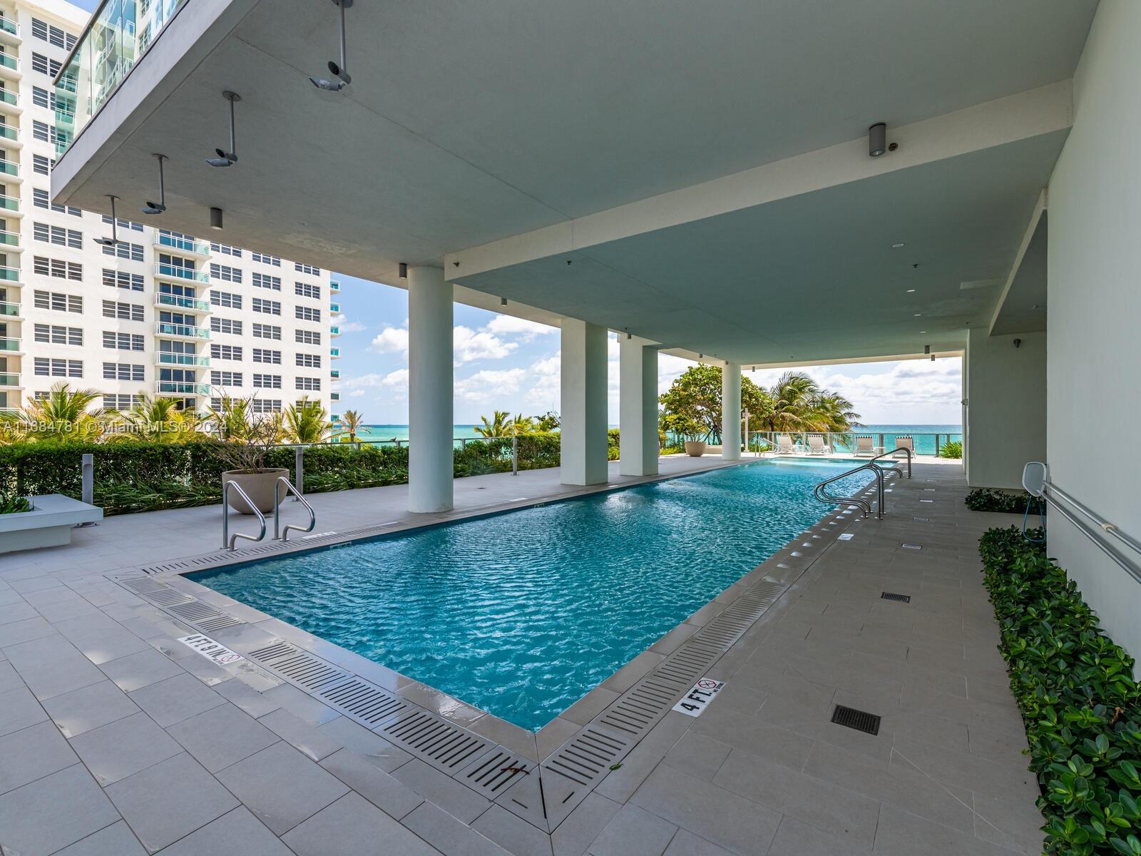 6901 COLLINS AVE #701