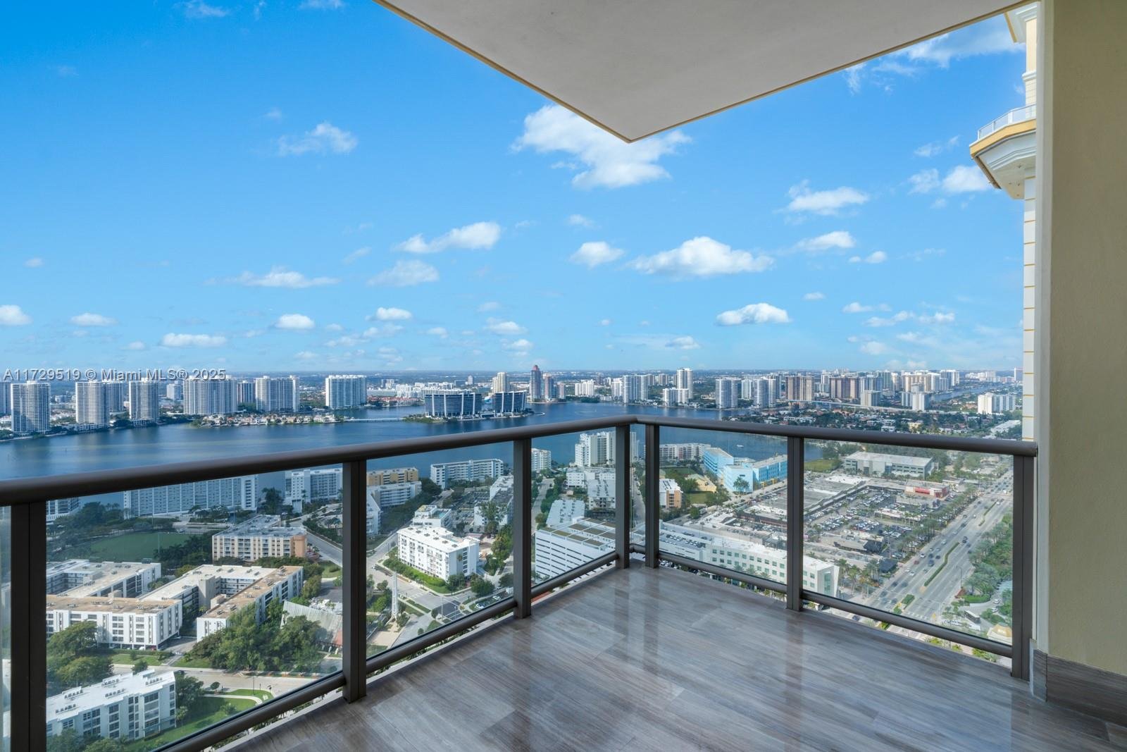 17749 COLLINS AVE #3501