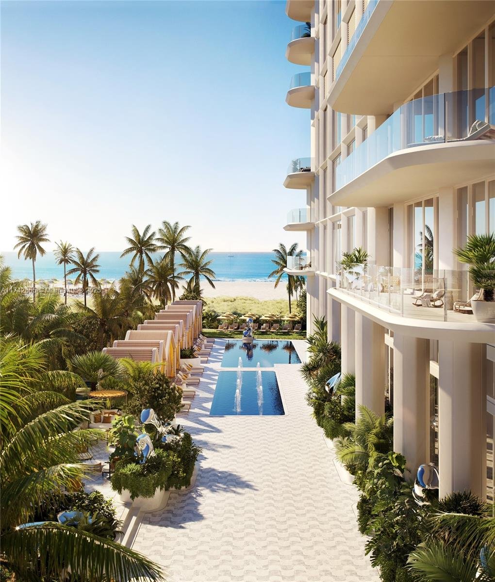 1671 COLLINS AVE #9C