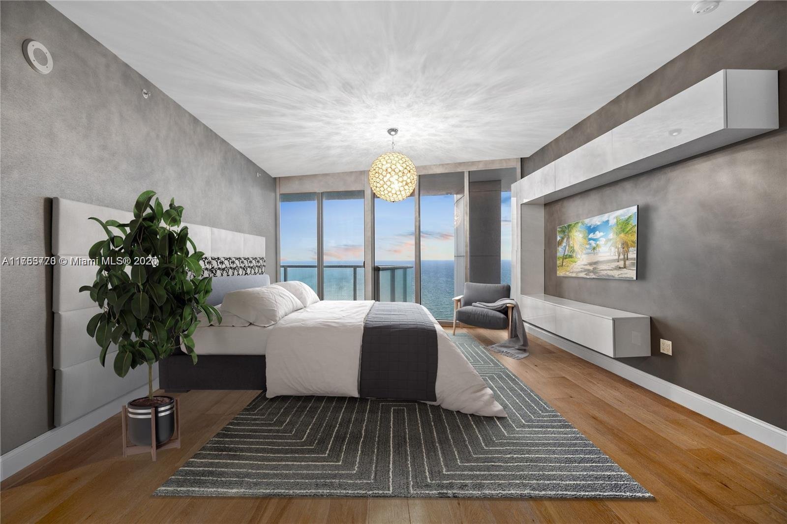17001 COLLINS AVE #4705