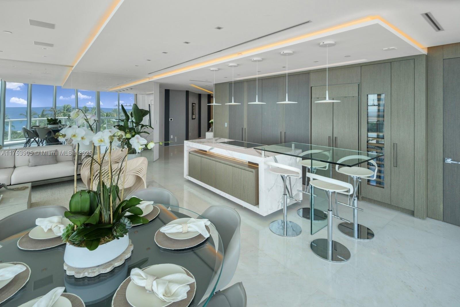 100 POINTE DR #606
