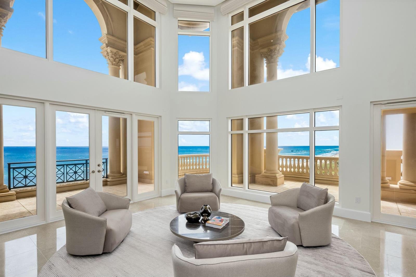 2500 OCEAN #903