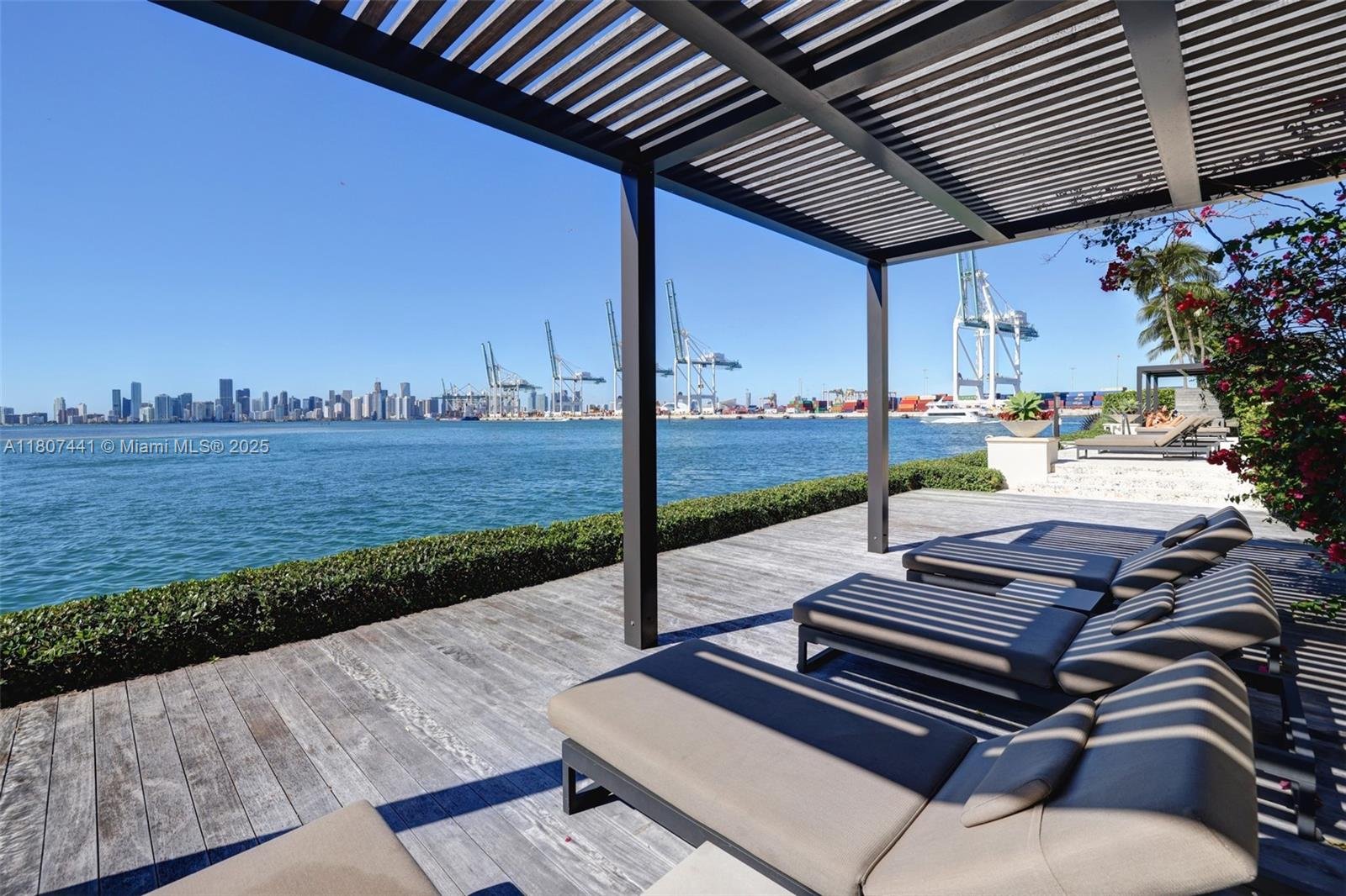 5235 FISHER ISLAND DR #5235