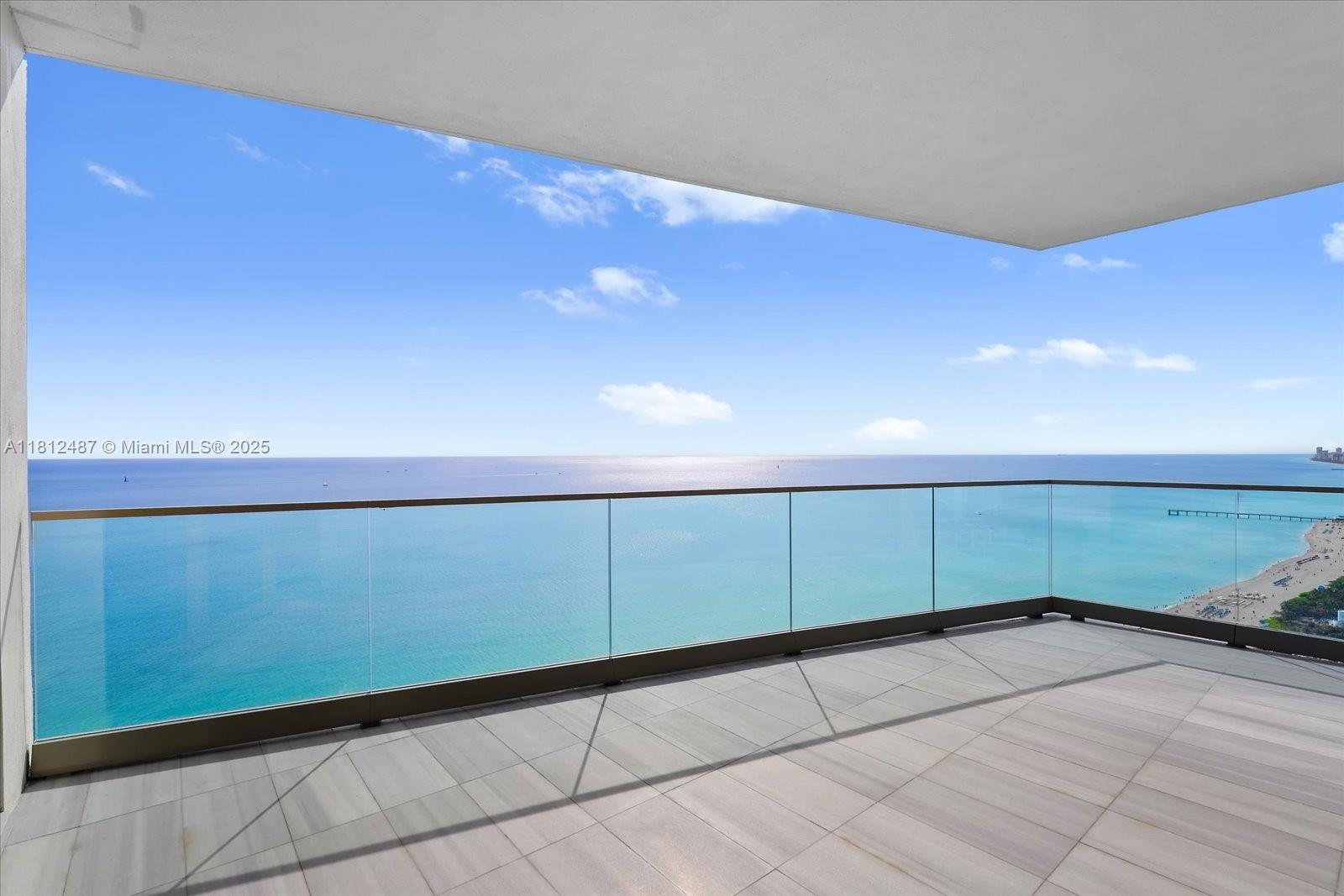 17901 COLLINS AVE #3004