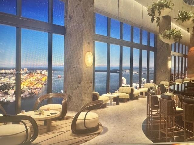 300 BISCAYNE BLVD. #8502