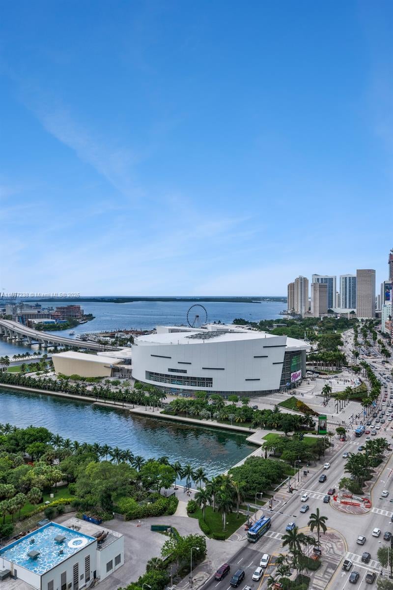 1000 BISCAYNE BLVD #2402