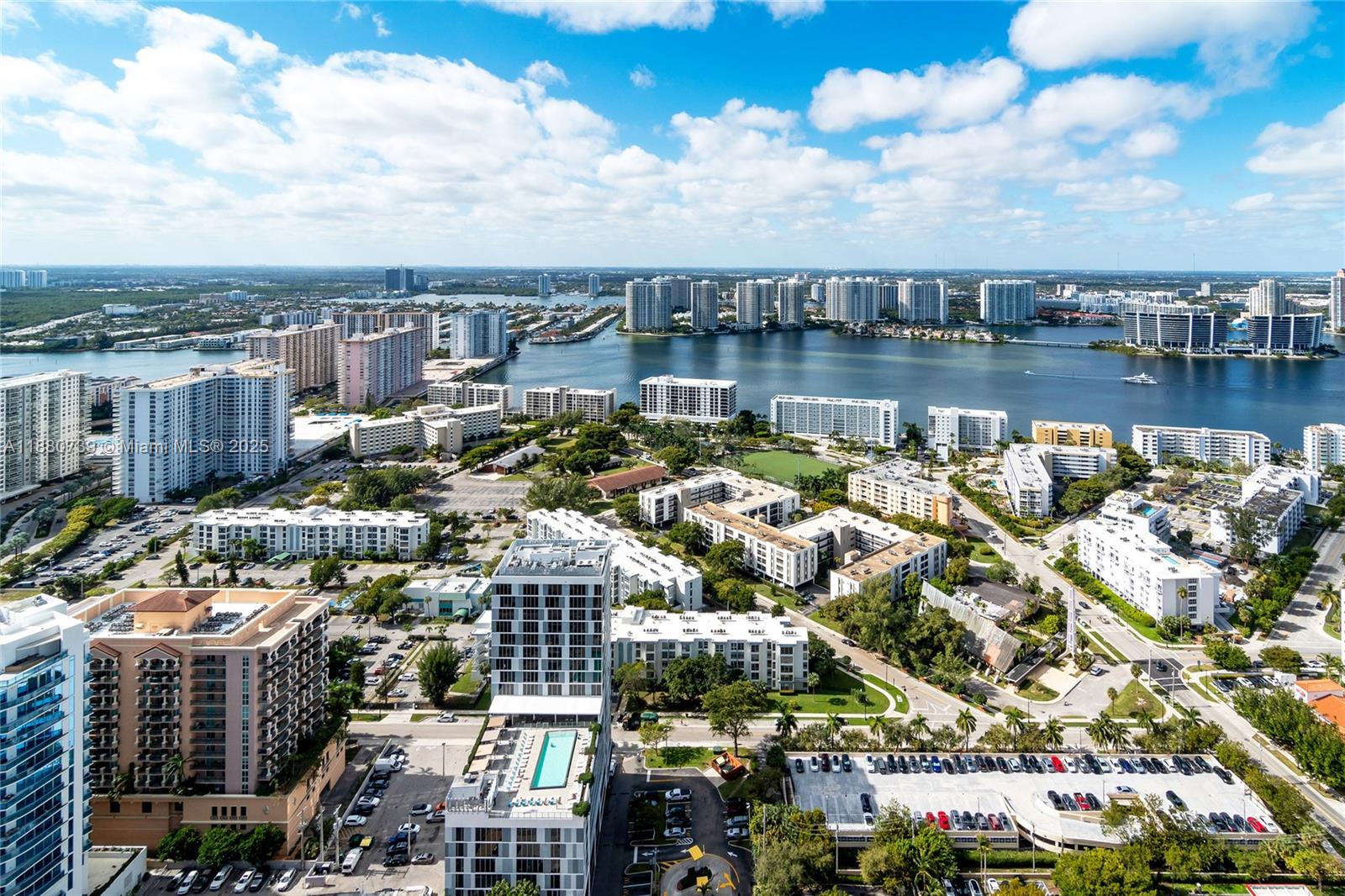 17749 COLLINS AVE #3801