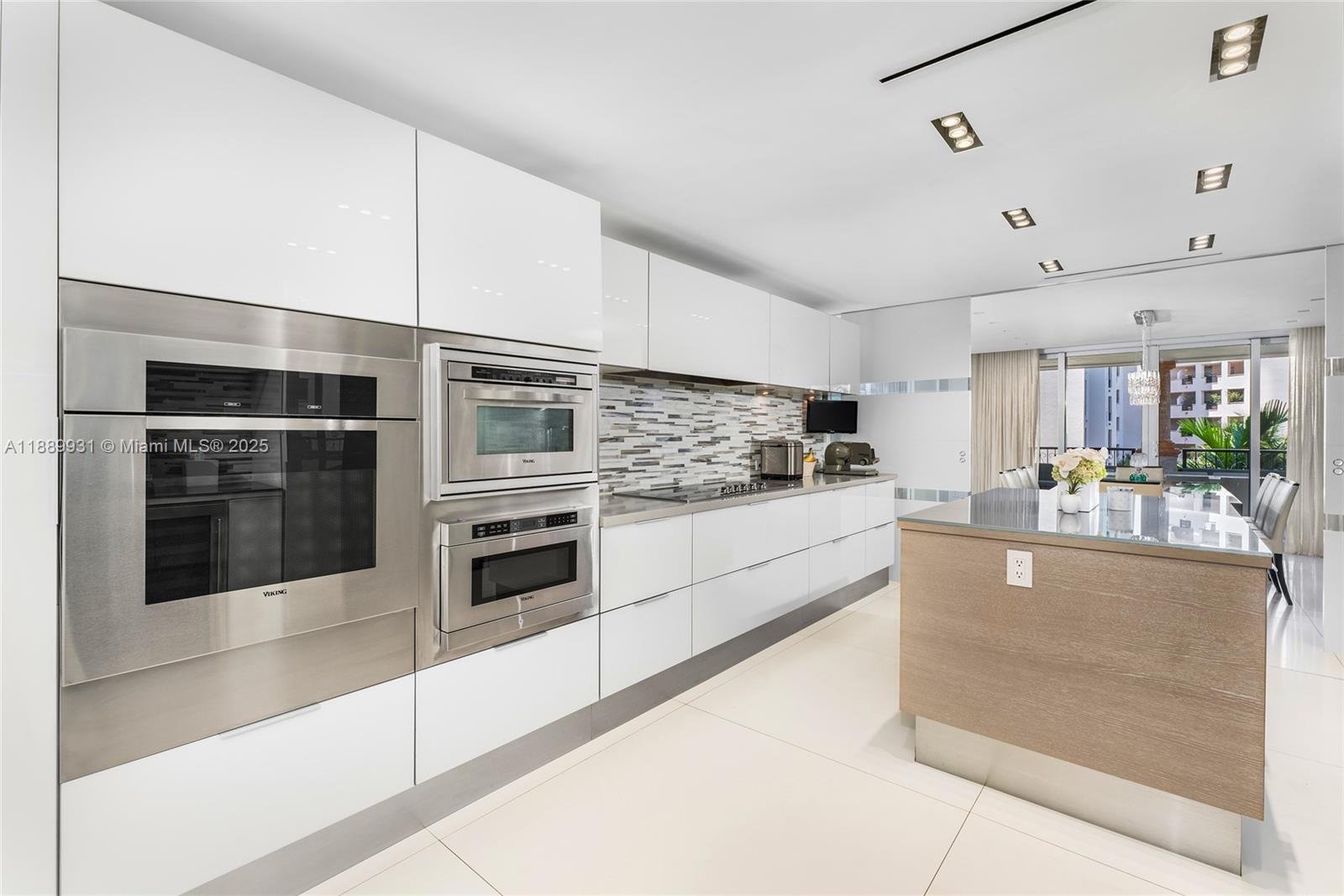 5134 FISHER ISLAND DR #5134