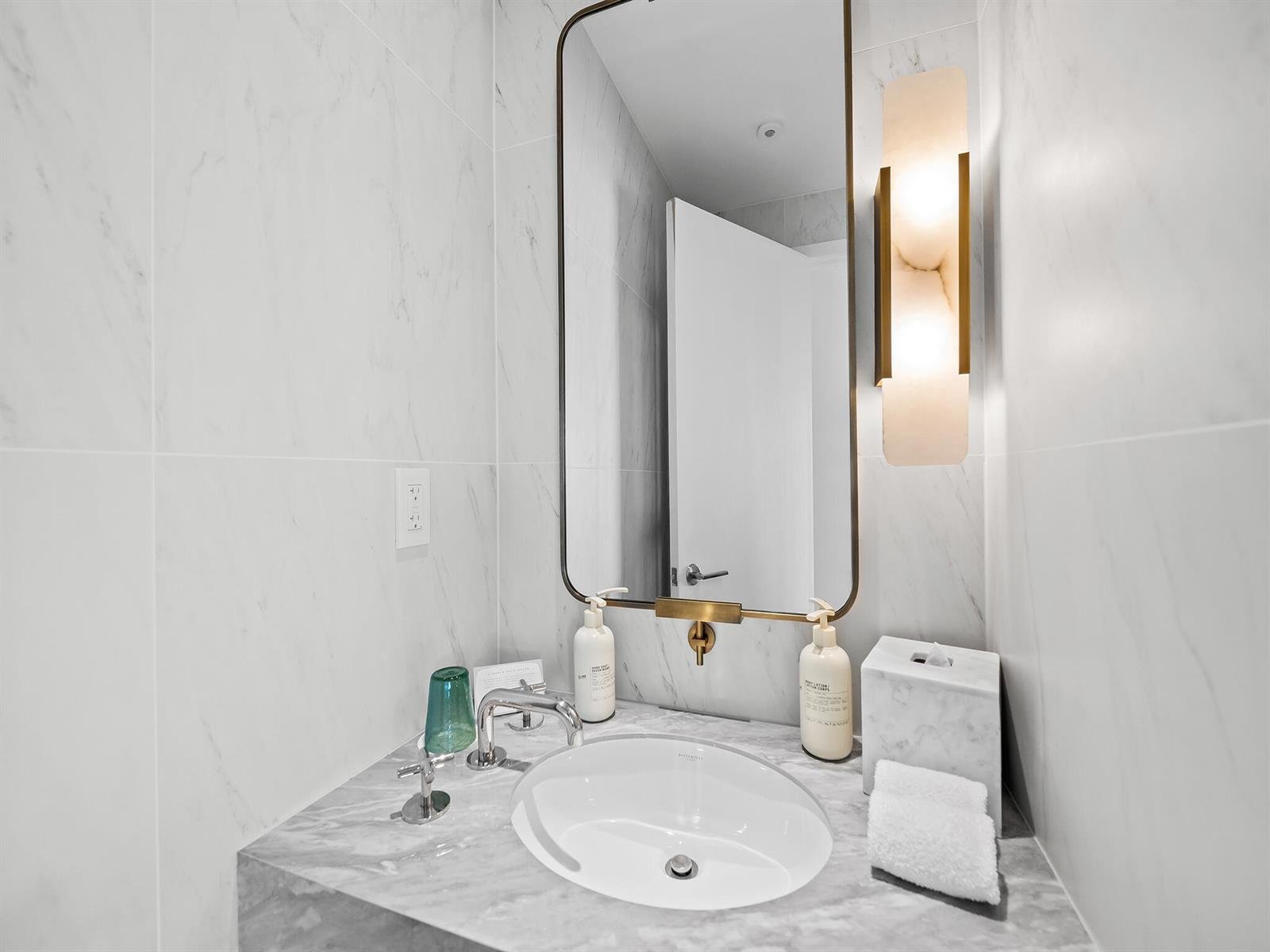 525 FORT LAUDERDALE BEACH #1505