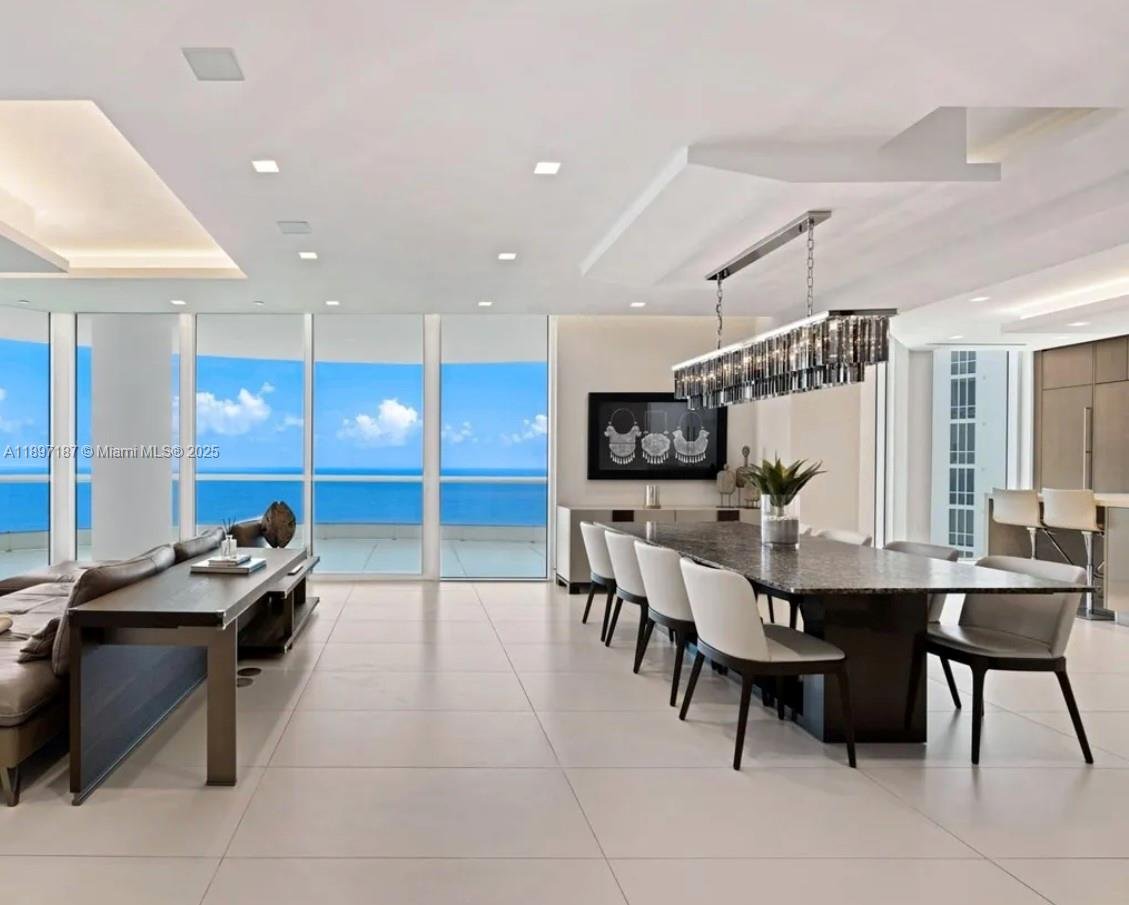 16047 COLLINS AVE #3204