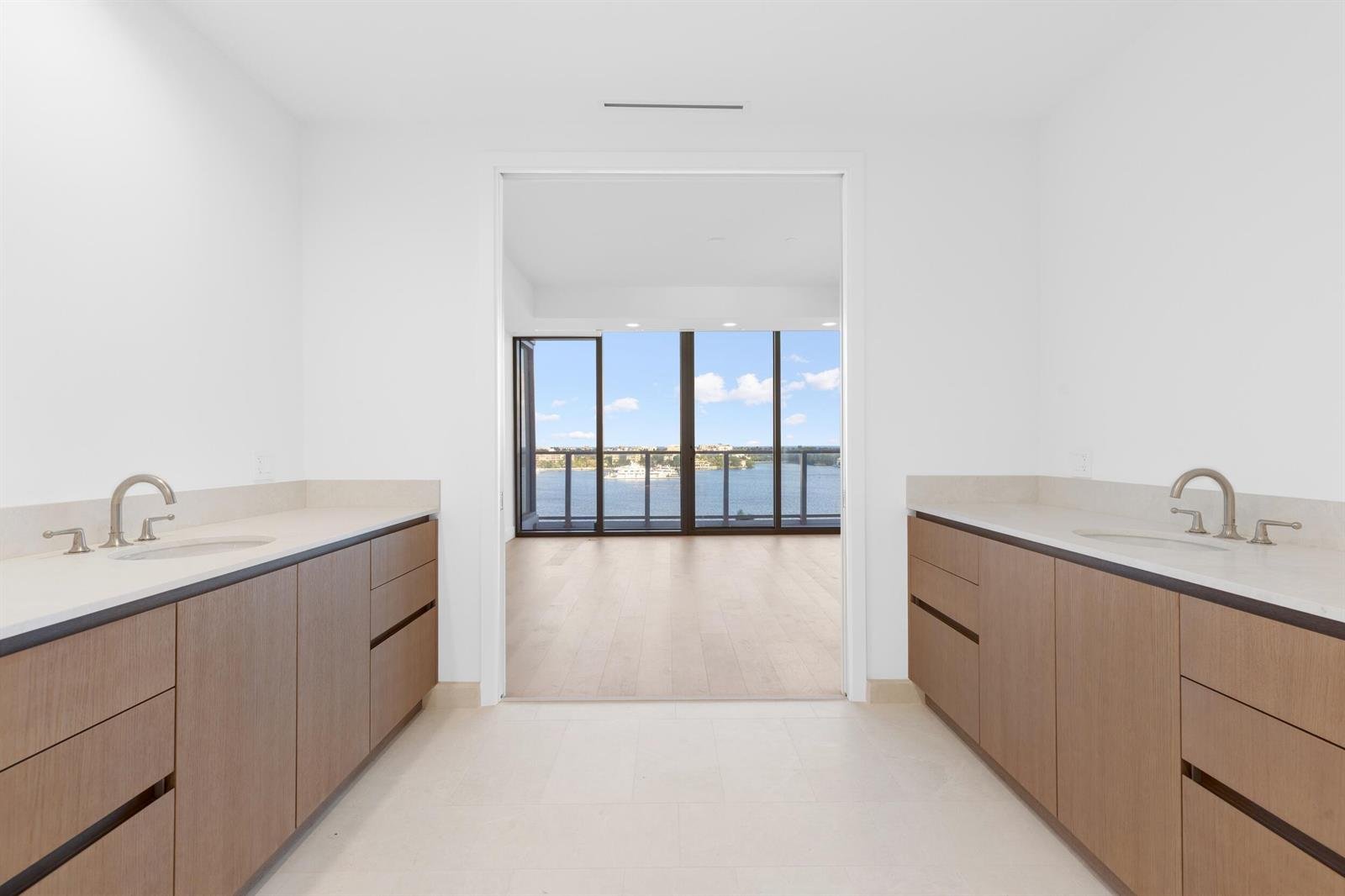 1333 FLAGLER #602