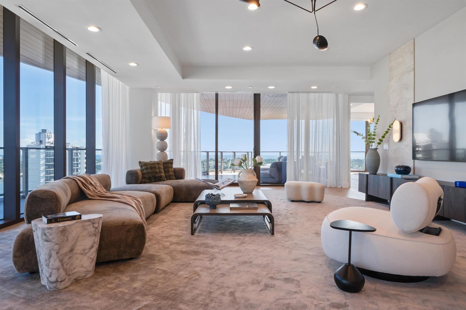 1333 FLAGLER #1201