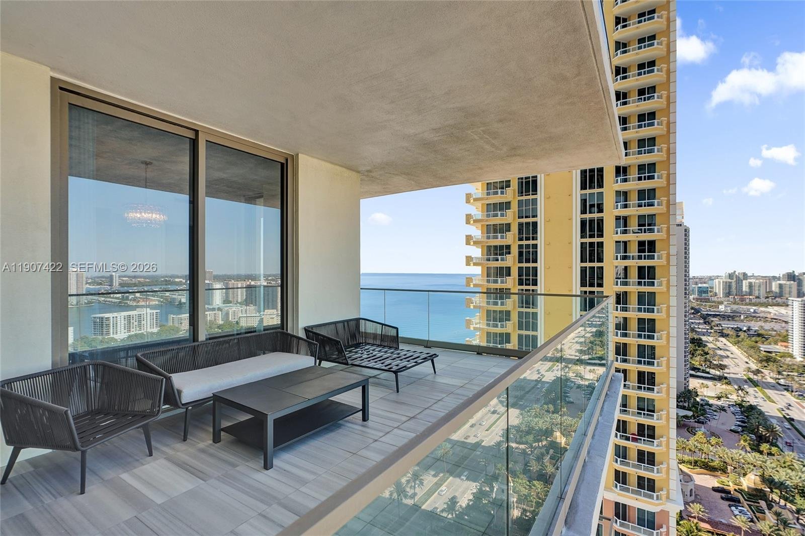 17901 COLLINS AVE #2604