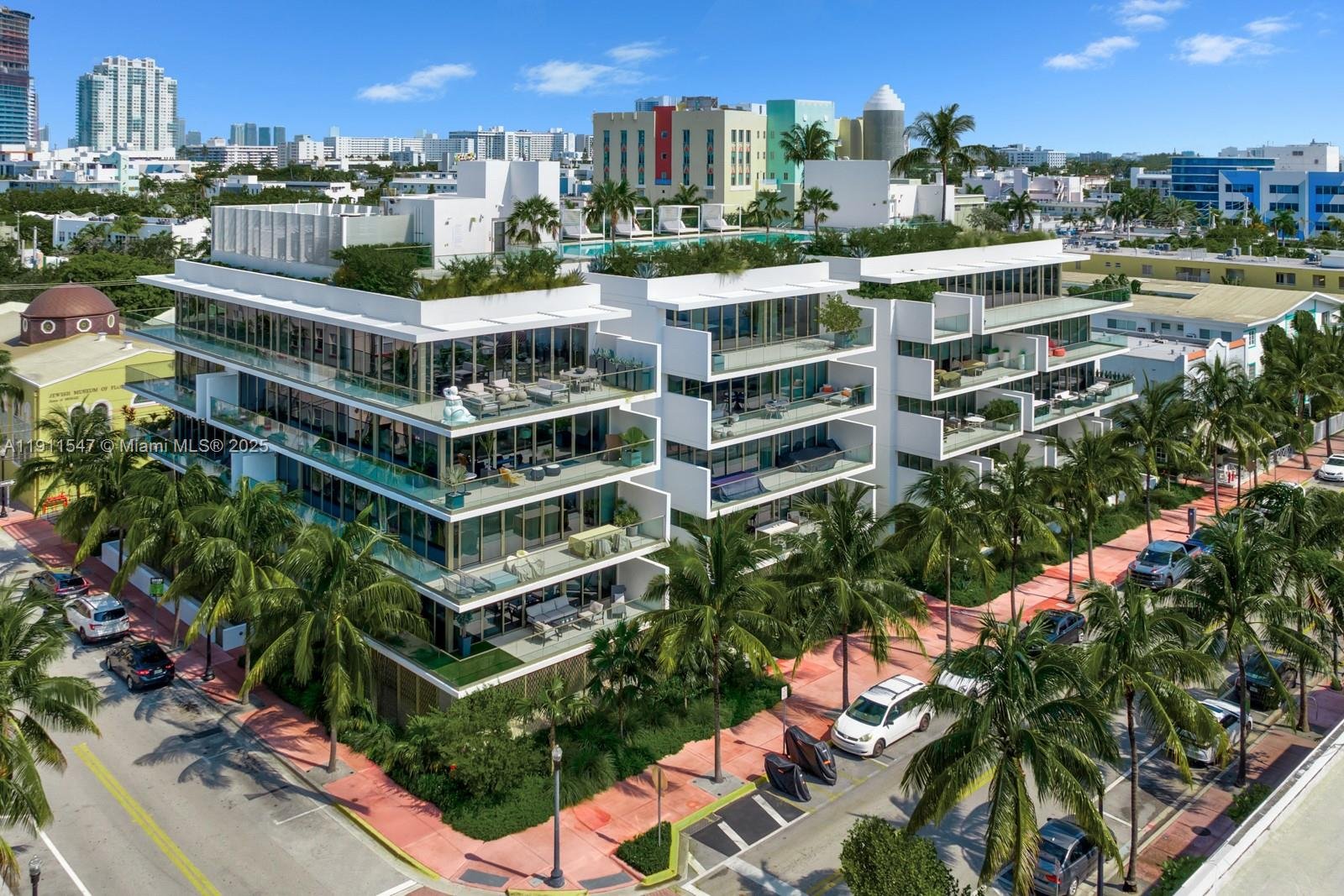 300 COLLINS AVE #PH3