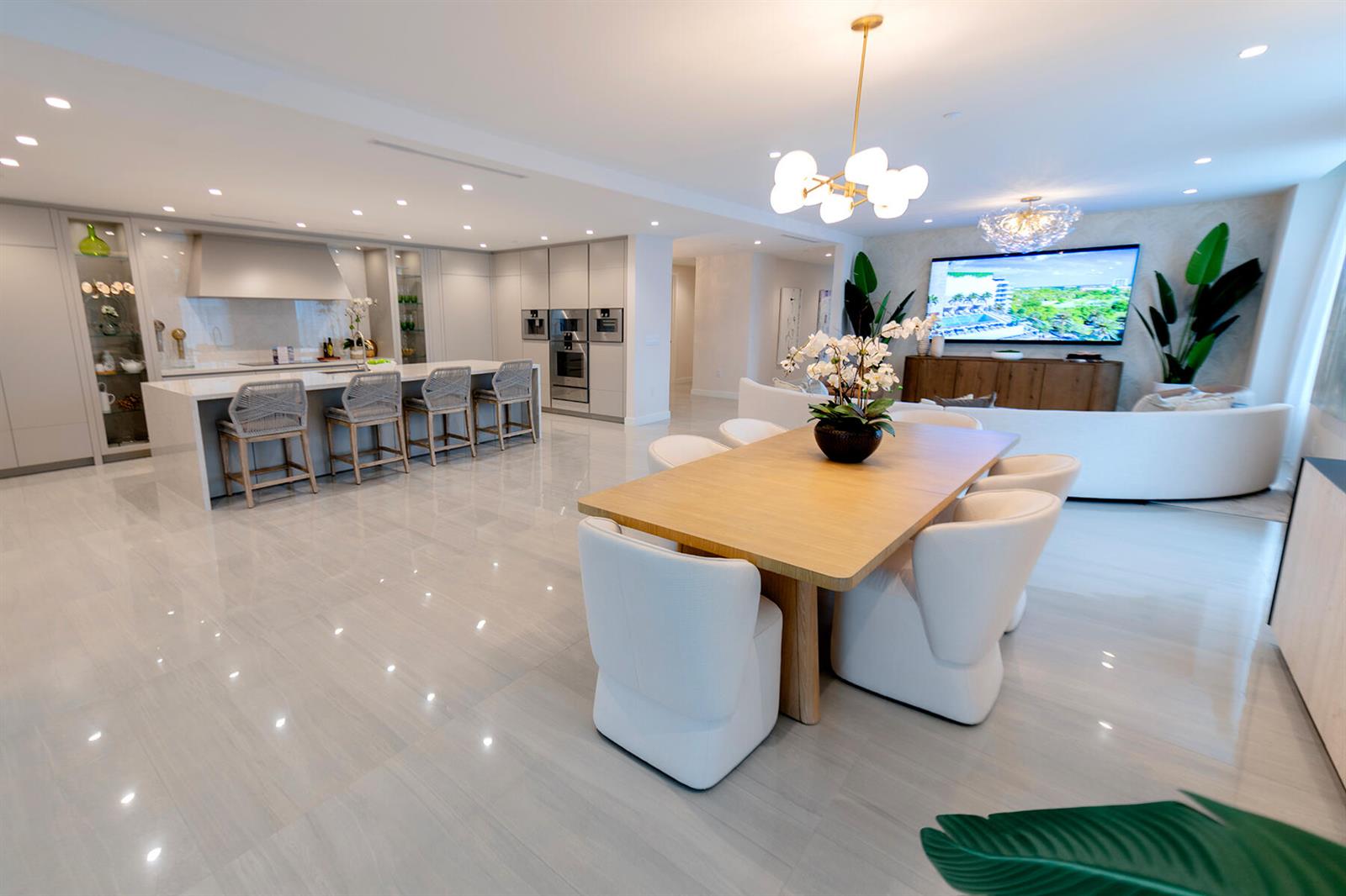 220 MIZNER #501