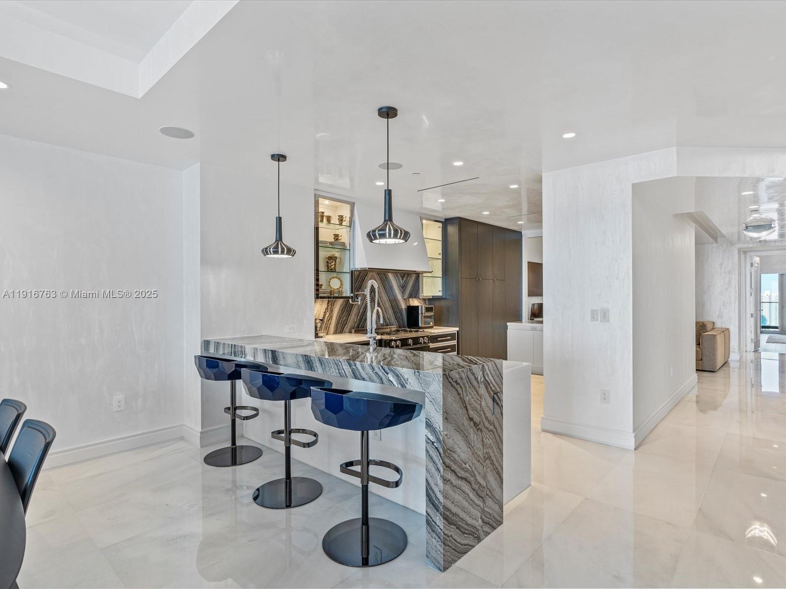 17901 COLLINS AVE #2602