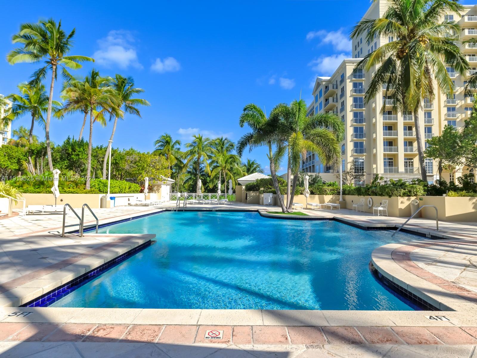 445 GRAND BAY DR #303