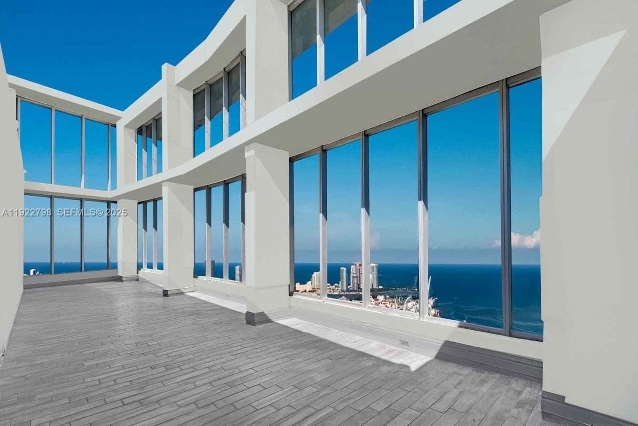 465 BRICKELL AVE #5701
