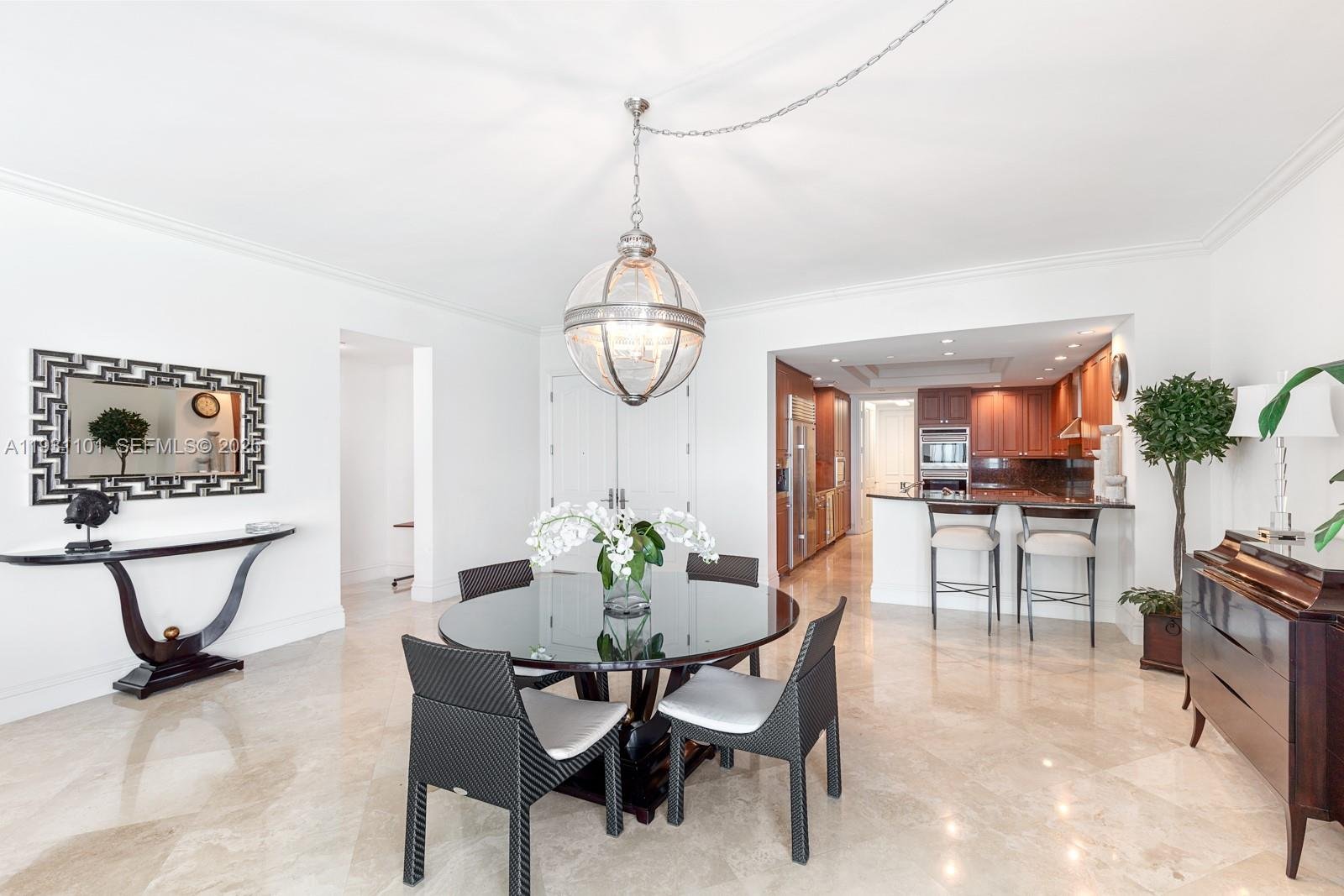 10295 COLLINS AVE #803