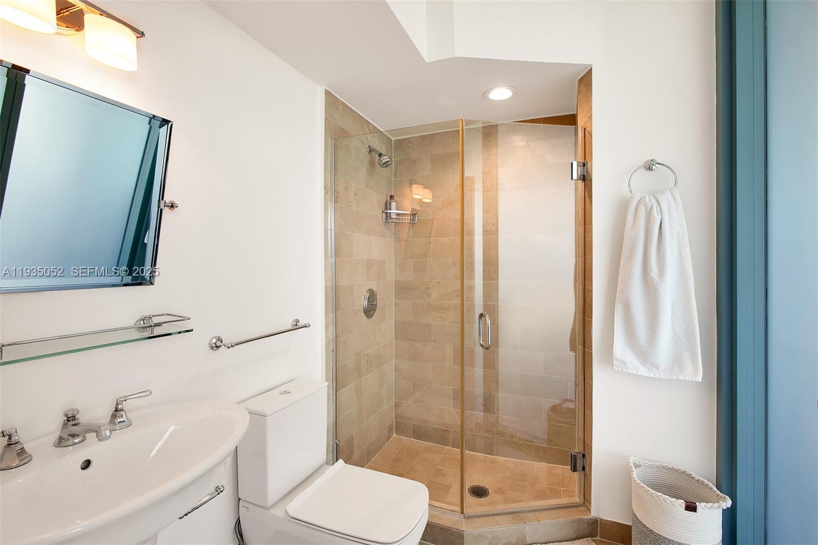 1500 OCEAN DR #1201