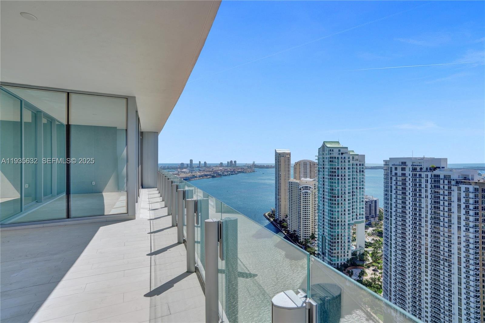 300 BISCAYNE BOULEVARD WAY #3704C