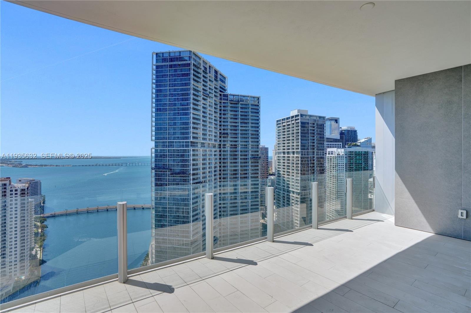300 BISCAYNE BOULEVARD WAY #3704C