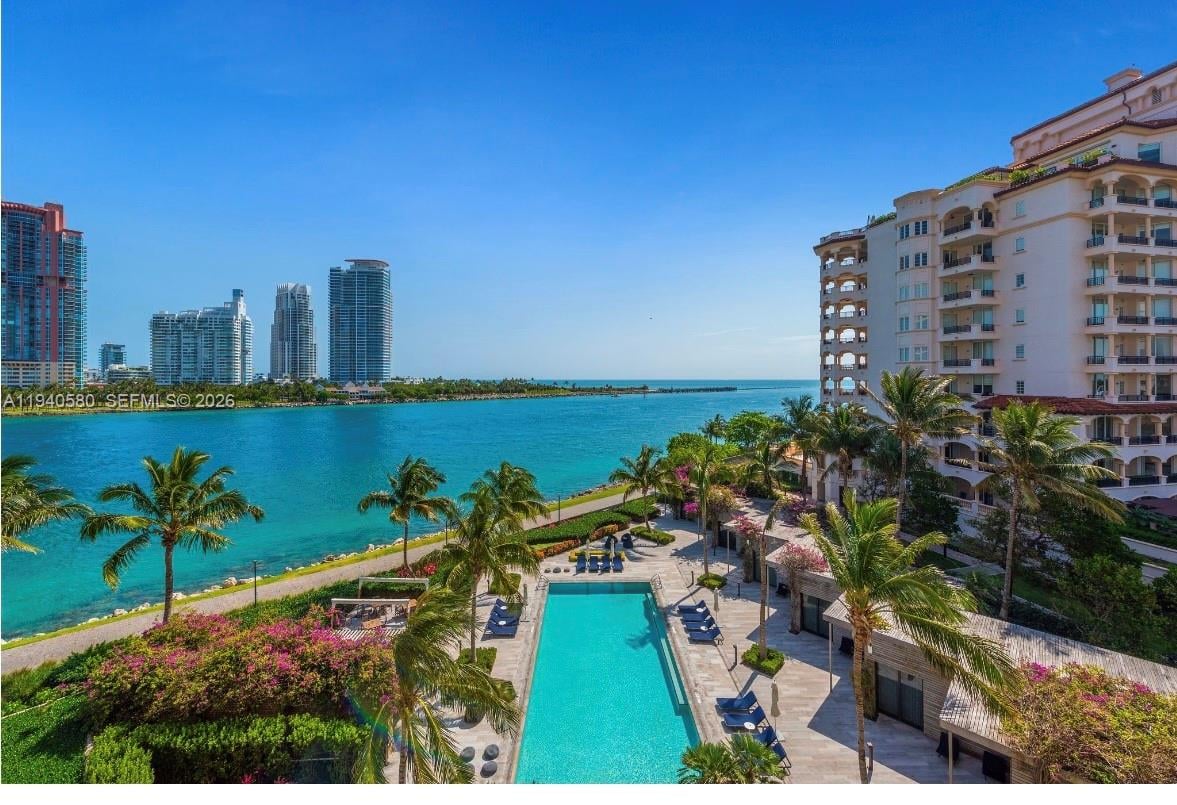 7055 FISHER ISLAND DR #7055