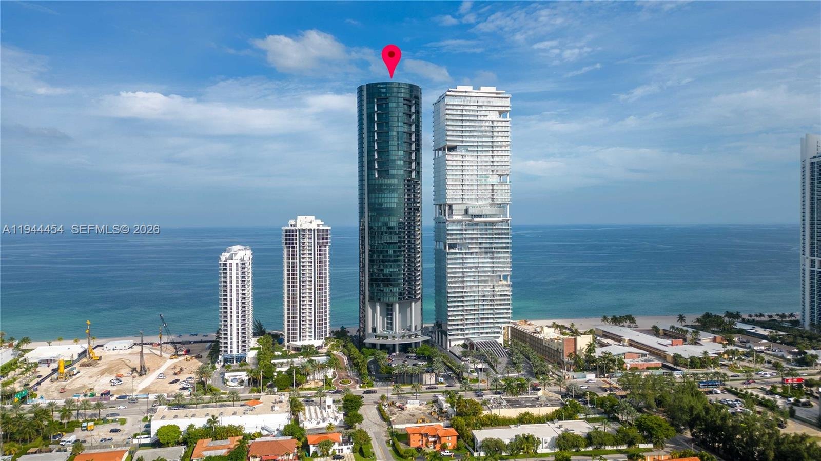 18555 COLLINS AVE #4601