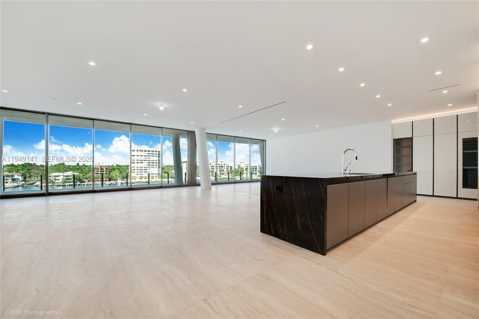 5 GROVE ISLE DR. #S503