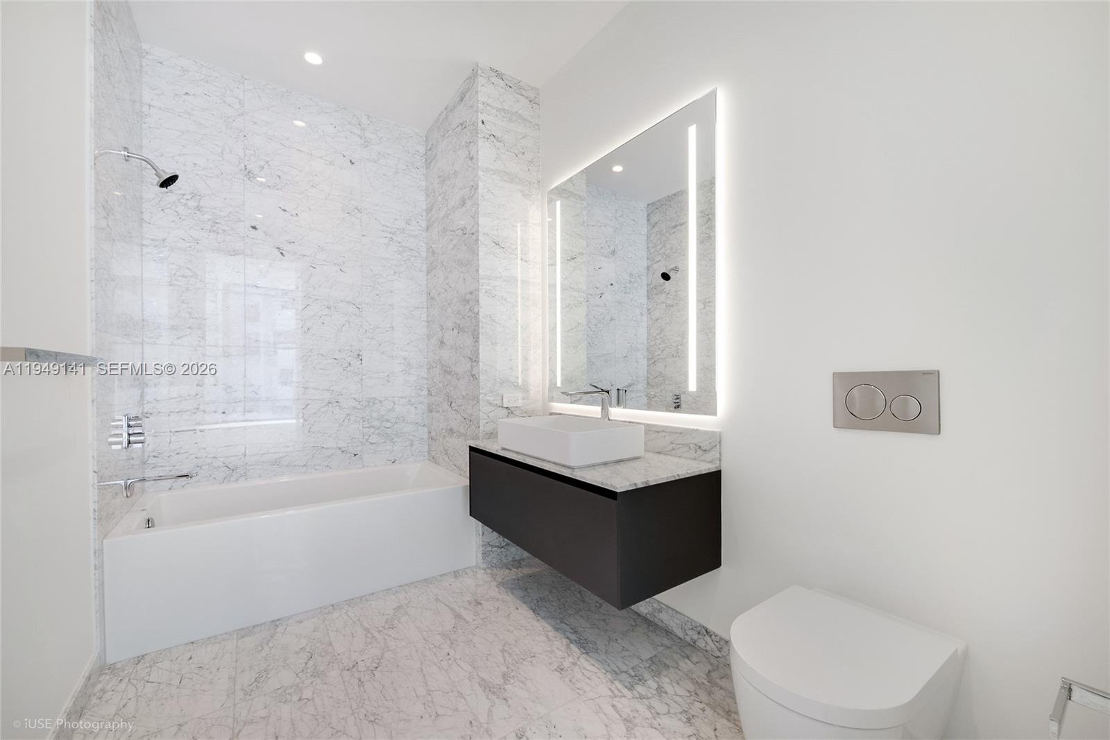 5 GROVE ISLE DR. #S503