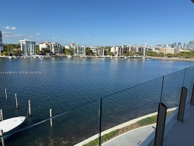 5 GROVE ISLE DR. #S503