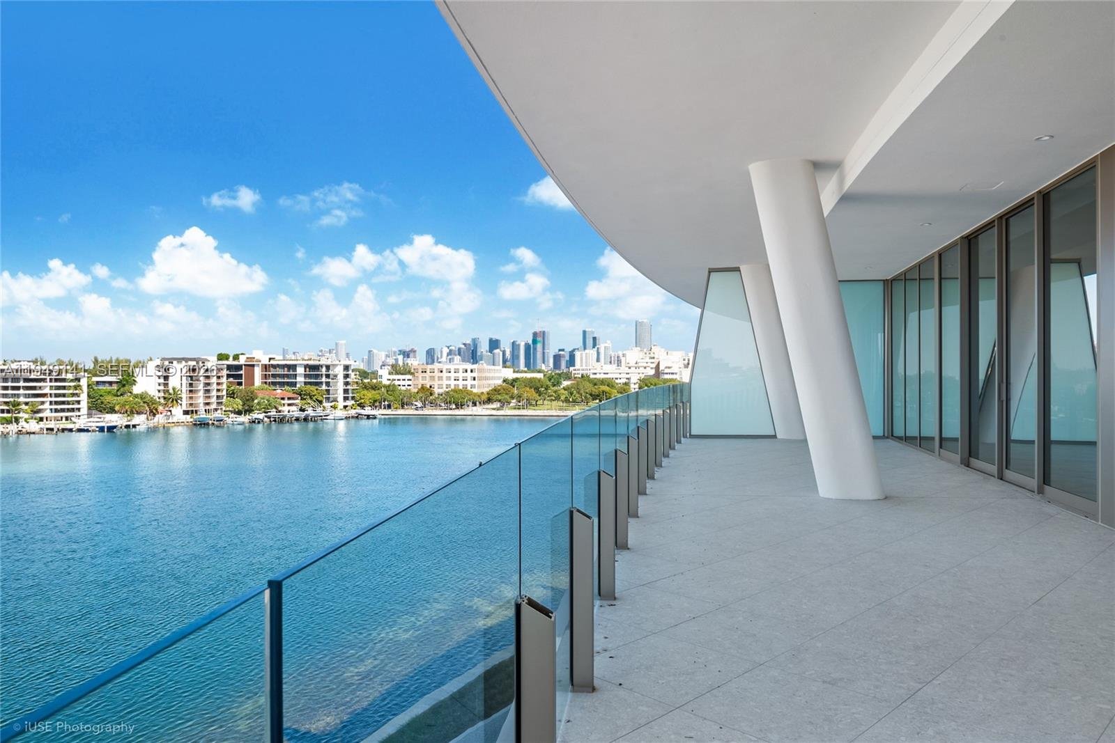 5 GROVE ISLE DR. #S503