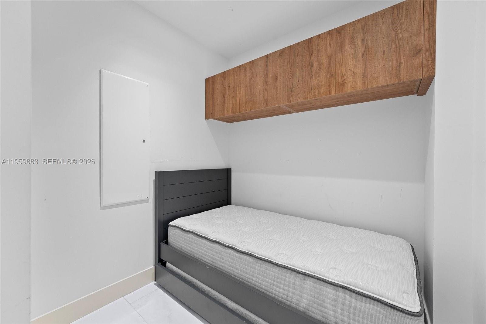 16901 COLLINS AVE #2503