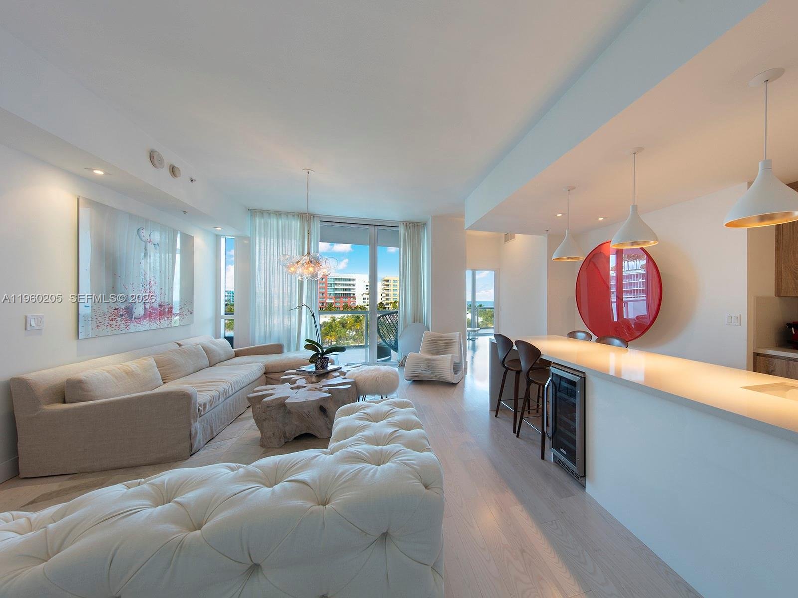 50 POINTE DR #707