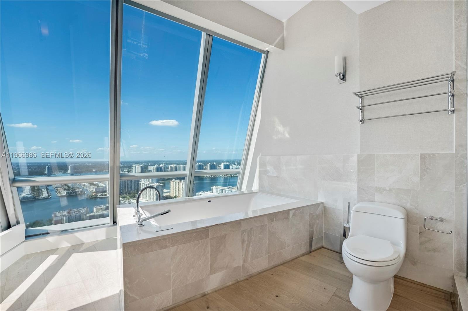 17121 COLLINS AVE #4803