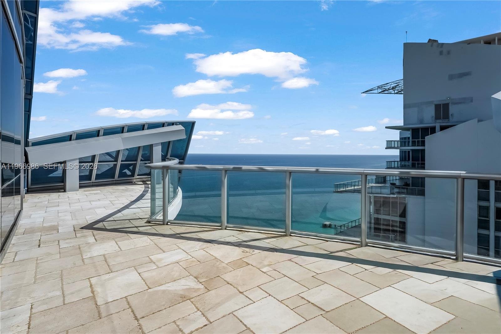 17121 COLLINS AVE #4803
