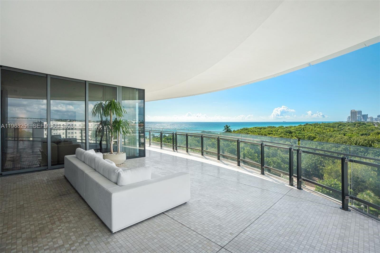 8701 COLLINS AVE #606