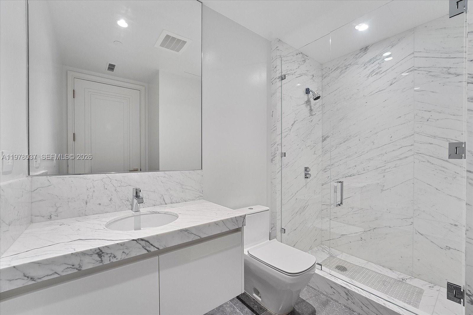 17901 COLLINS AVE #1506