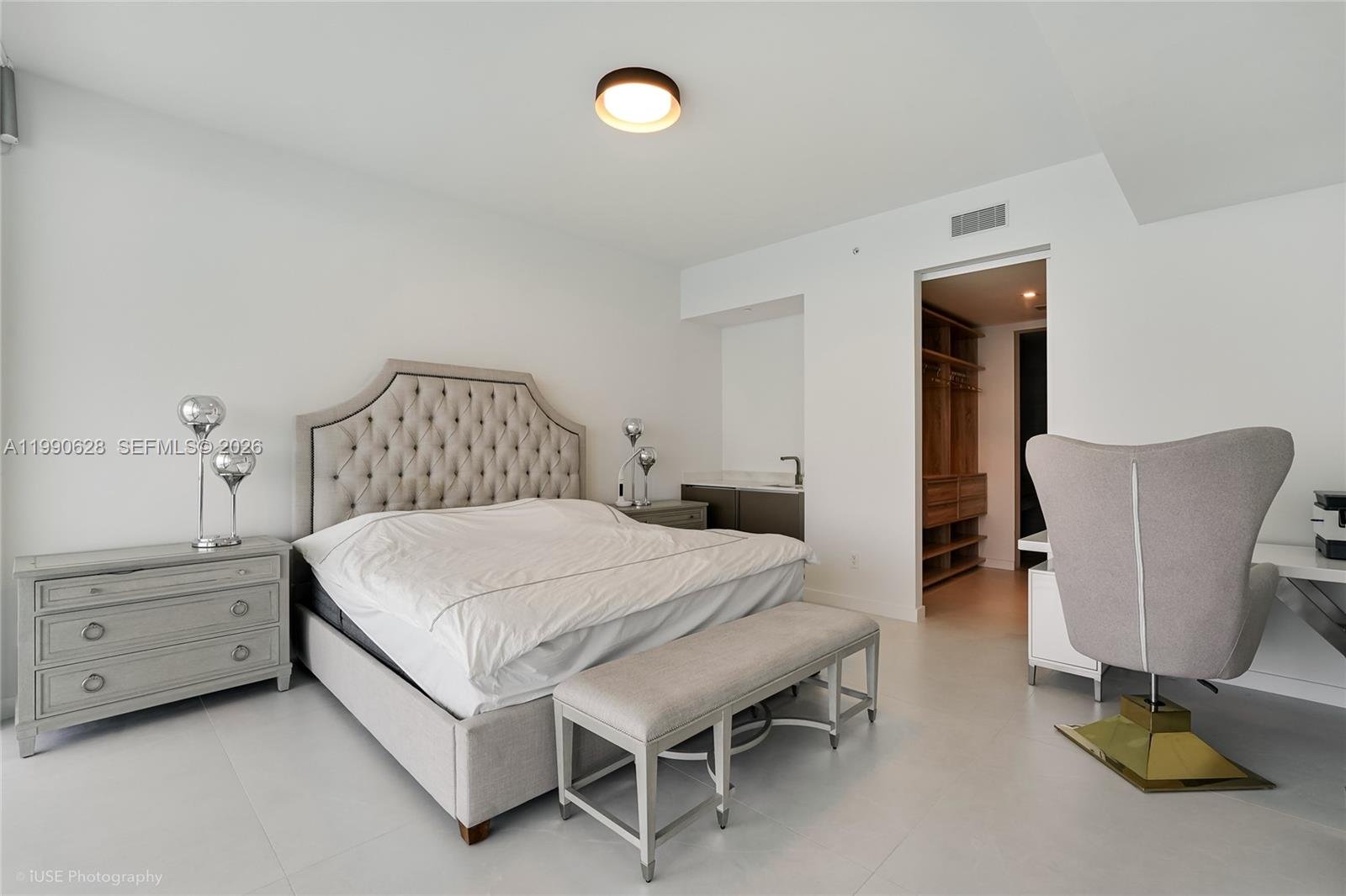 18975 COLLINS AVE #5103