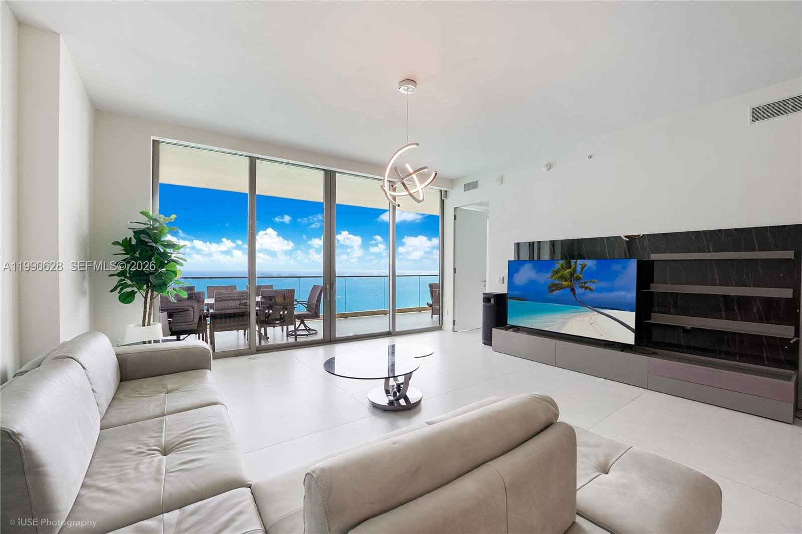 18975 COLLINS AVE #5103