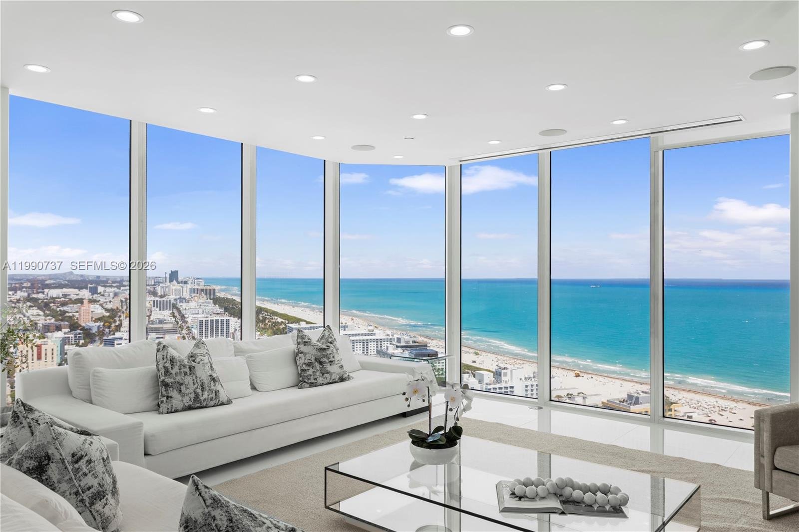 300 POINTE DR #3405