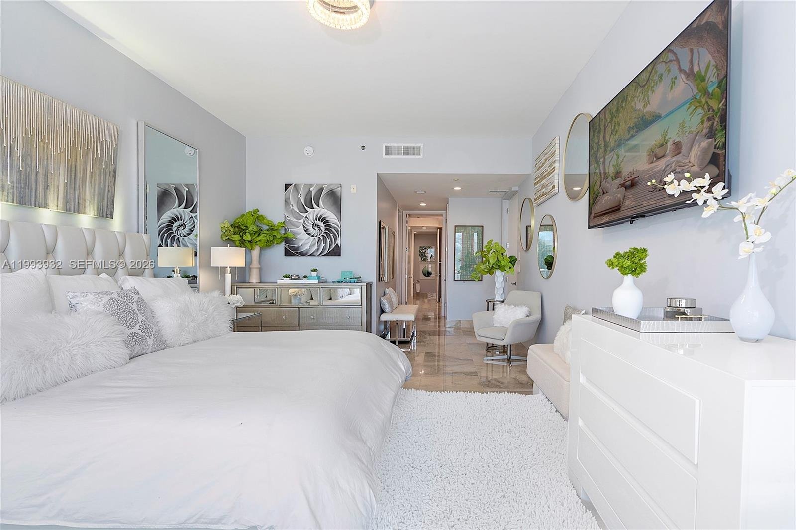 100 POINTE DR #506