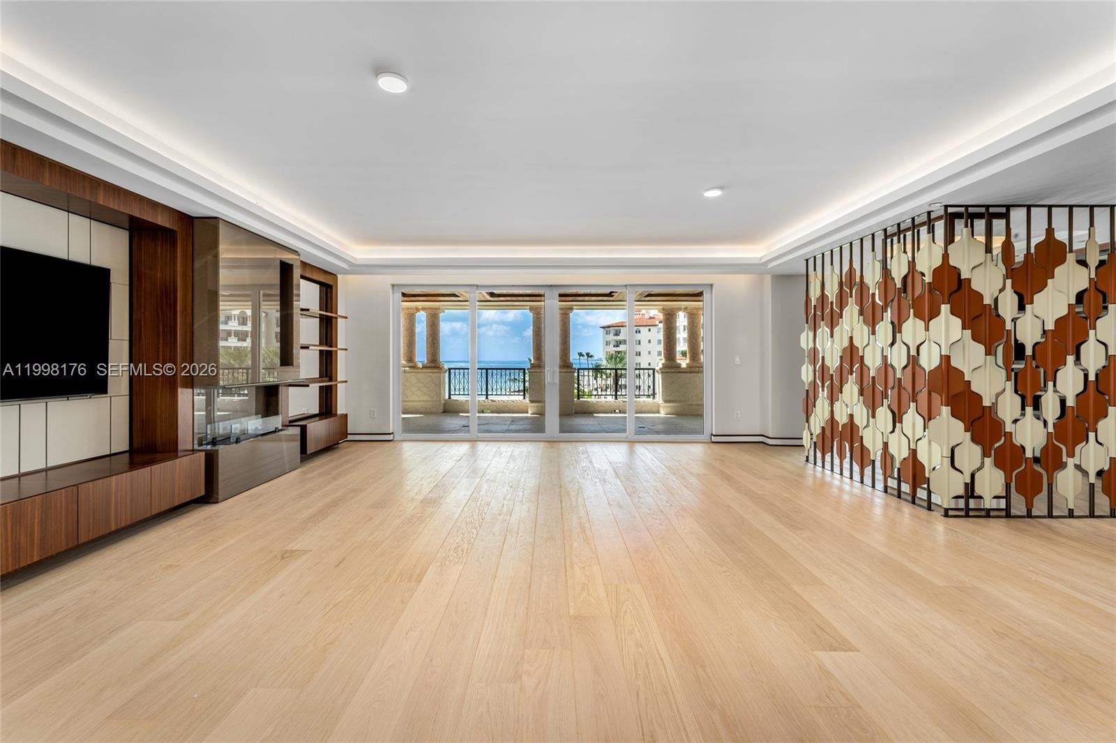 7445 FISHER ISLAND DR #7445